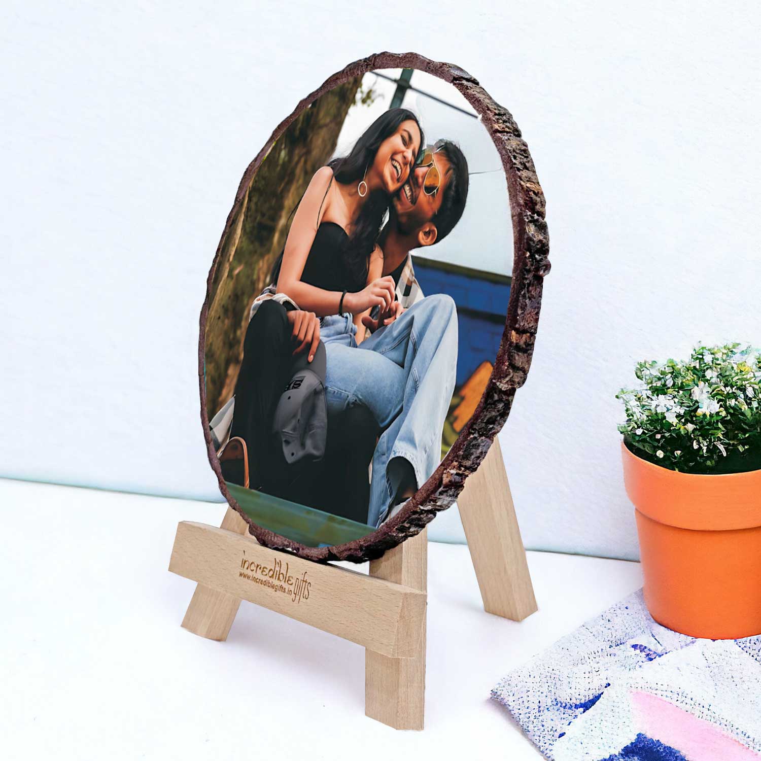 customized couple photo frame